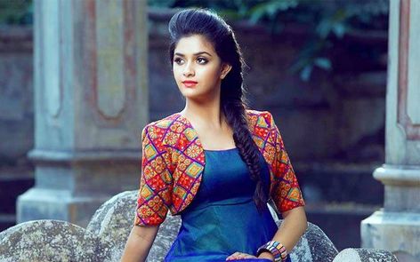 100+ Keerthy Suresh Top Best Photos And Wallpapers Ever - IndiaWords.com Shrug Style, Plain Kurti, Stitching Tutorial, Long Shrug, Design Kurti, Kurtis Designs, Kalamkari Dresses, Style Kurti, Kurti Palazzo