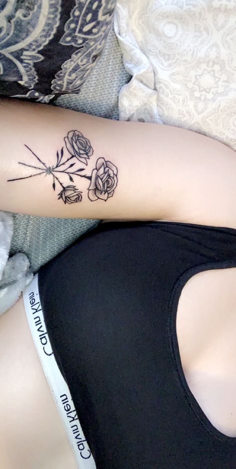 Three Rose Tattoo Design, 3roses Tattoo Design, Rose Above Knee Tattoo, 3 Roses Tattoo Design For Women, Three Roses Tattoo Design, Four Roses Tattoo, Three Rose Tattoo, 4 Roses Tattoo Design, Simple Rose Bouquet Tattoo