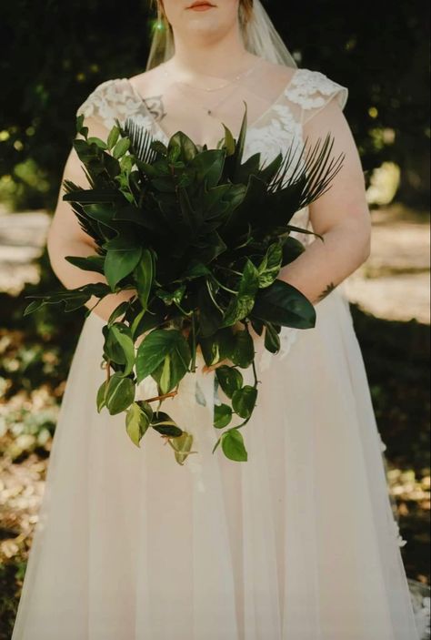 Pothos Wedding Bouquet, House Plant Bouquet, Houseplant Bouquet Wedding, House Plant Wedding Bouquet, Pothos Bouquet, House Plant Wedding Decor, Houseplant Bouquet, Houseplant Wedding, Plant Bouquet Wedding