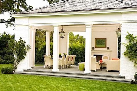 9 PRETTY PORCHES - COCOCOZY Georgian Revival Homes, Hall Flooring, Building A Porch, Pavilion Design, Backyard Pavilion, House With Porch, Outdoor Living Room, Porch Design, Los Angeles Homes