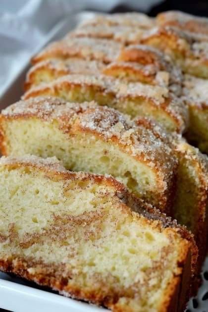 Bread Roll Recipes, Mini Crockpot Recipes, Bread Sides, Coconut Sheet Cakes, Donut Bread, Homemade Cinnamon Rolls Easy, Snacking Cake, Pineapple Ham, Cheesecake Mix