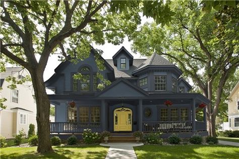 Look at the paint color combination I created with Benjamin Moore. Via @benjamin_moore. Body: Blue Note 2129-30; Trim: Soot 2129-20; Door: Lichen Green 2150-20. Colonial House Exterior Colors, Newburg Green, Modern Colonial House Exterior, All Black House, Colonial House Exterior, Modern Colonial House, Sims 4 Worlds, Gothic Family, Navy Blue Paint Colors