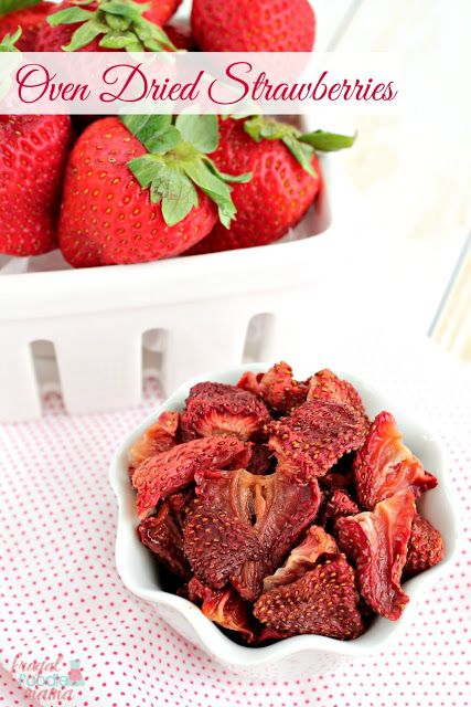 These easy Oven Dried Strawberries are the perfect way to preserve those sweet summer strawberries. Strawberry Baked Goods, Strawberries In The Oven, Oven Snacks, Oven Dried Strawberries, Strawberry Recipe, Preserving Foods, Dehydrated Foods, Berry Recipes, Holiday Baking Recipes