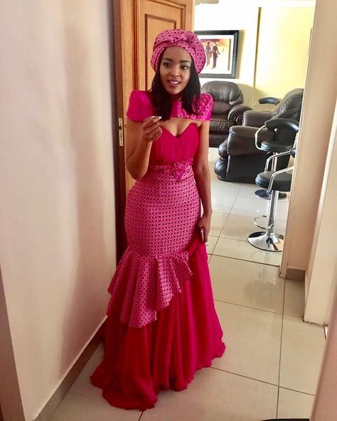 Lobola Negotiations, Shweshwe Traditional Dresses, South African Dresses, Shweshwe Wedding Dresses, South African Traditional Dresses, African Traditional Wear, African Traditional Wedding Dress, African Wedding Attire, Shweshwe Dresses