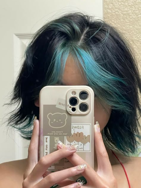 Haircuts With Dyed Hair, Black To Teal Hair, Teal Wolfcut, Black Teal Hair, Underbangs Dyed, Black Hair With Teal Highlights, Teal Highlights In Black Hair, Colored Curtain Bangs, Wolfcut Dyed Hair