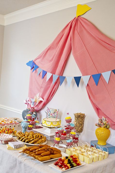 Circus Birthday Party Dumbo Birthday Party, Carnival Birthday Party Theme, Circus Carnival Party, Circus Theme Party, Carnival Themed Party, Circus Birthday Party, Carnival Birthday Parties, Carnival Themes, Carnival Birthday