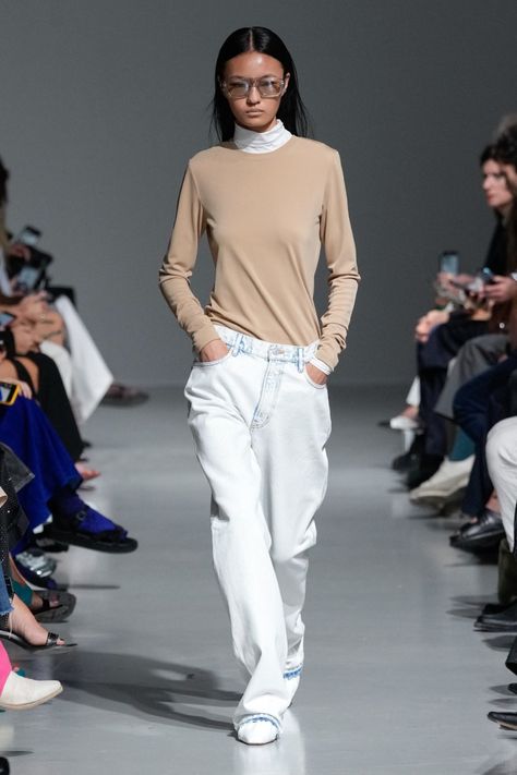 PFW: GAUCHERE Spring/Summer 2024 Collection – PAUSE Online | Men's Fashion, Street Style, Fashion News & Streetwear Outfit Printemps, Street Style Ideas, Ss 2024, 2023 Ss, Moda Paris, Spring Couture, Work Uniforms, Color Cafe, Trends 2024