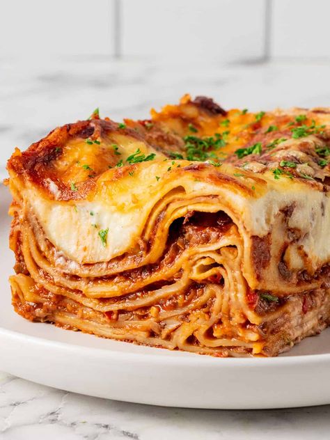 Mushroom Lasagna Recipe, Beef Lasagna Recipe, Mushroom Crepe, Mushroom Ragu, Mushroom Lasagna, Baked Lasagna, Beef Lasagna, Family Food, Lasagna Recipe