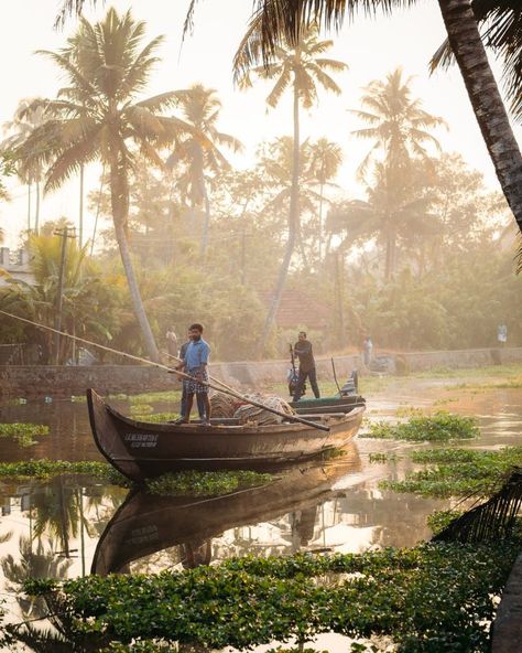 Kerala Aesthetic, Indian Landscape, India Landscape, River Life, India Photography, Village Photography, Indian Village, Breathtaking Places, Landscape Photography Nature