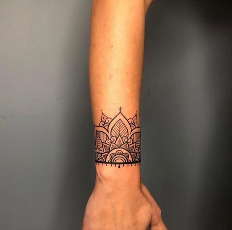 Mandala Tattoo Wrist For Women, Wrist Band Tattoo For Women, Mandala Bracelet Tattoo Design, Mandala Armband Tattoo, Mandala Wrist Tattoos For Women, Mandala Cuff Tattoo, Wrist Cuff Tattoos For Women, Wrist Mandala Tattoo, Arm Cuff Tattoo