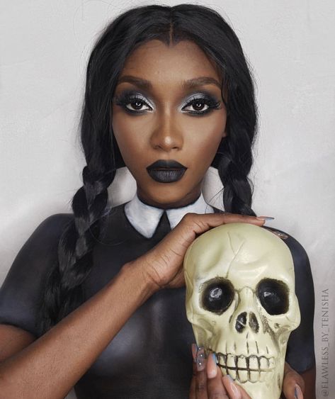 30+ Insane Yet Pretty Halloween Makeup Ideas | Easy Halloween Makeup Wednesday Addams Costume Makeup, Halloween Makeup Ideas Easy, Wednesday Addams Makeup, Gold Face Paint, Zombie Prom Queen, Pretty Halloween Makeup, Simple Cat Makeup, Easy Halloween Makeup, Halloween Makeup Look