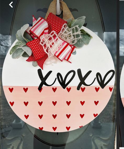 Diy Vinyl Wood Signs, Valentines Wood Door Hangers, Valentine Round Door Hanger, Wood Spring Signs, Diy Valentines Door Hanger, Valentine’s Day Wood Signs, Valentine’s Day Door Sign, Door Hangers Cricut, January Door Hanger