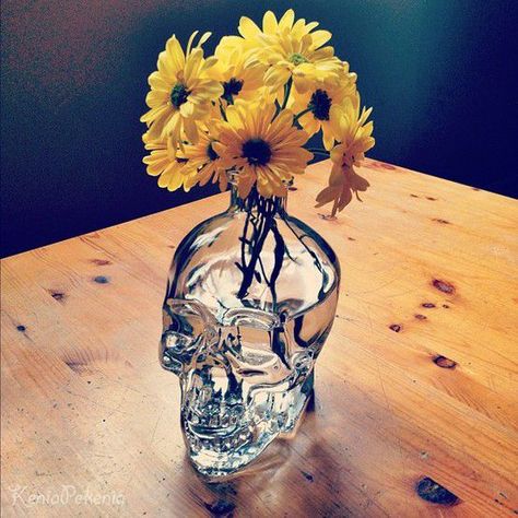 Skull Vase, Goth Home, Goth Home Decor, Goth Decor, Skull Decor, Gothic Decor, Gothic Home Decor, Gothic House, Mellow Yellow