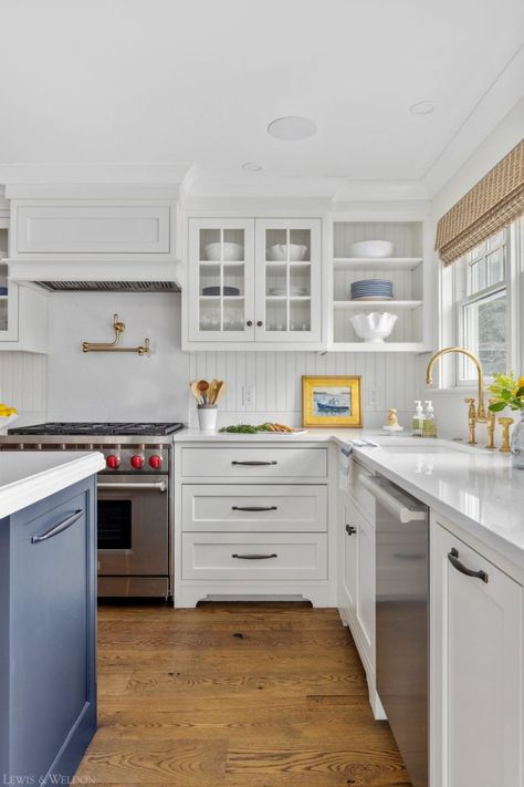 38ShaHR-3 Small Cape Cod Kitchen, White Cabinets Blue Island, Navy And White Kitchen, Cabinetry Details, Cape Cod Kitchen, White Shaker Kitchen, Classic Coastal, Future Kitchen, Inspiration Kitchen