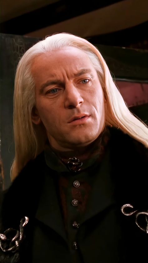 Lucius Malfoy Drawing, Lucius Malfoy Wallpaper, Dajte Muzika, Harry Potter Lock Screen, Lucious Malfoy, Malfoy Family, Daniel Radcliffe Harry Potter, Harry Potter Wall, Jason Isaacs