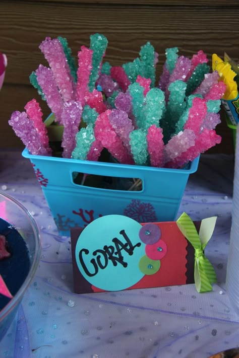 Tropisk Fest, 4de Verjaardag, Ariel Birthday Party, Mermaid Pool Parties, Spongebob Birthday Party, Mermaid Birthday Party Decorations, Mermaid Theme Birthday Party, Ariel Birthday, Bubble Guppies Birthday