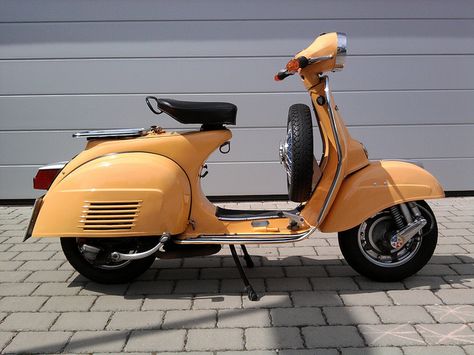 Sprint Veloce 150 by AYC107, via Flickr Foto Vespa, Vespa 150 Sprint, Vespa Vbb, Vespa Primavera 150, Vespa 200, Vespa Retro, Vespa 150, Vespa Ape, Vespa Sprint