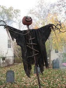 Over The Top Halloween Decorations Outdoor, Halloween Driveway, Outside Halloween Decorations, Scary Halloween Decorations Outdoor, Uhyggelig Halloween, Halloween Diy Outdoor, Halloween Outside, Casa Halloween, Halloween Fest