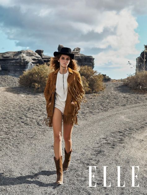 Luna Padilla ELLE Serbia Olga Rubio Dalmau Western Editorial Western Fashion Editorial, Desert Fashion Editorial, Western Editorial, Cowgirl Photoshoot, Cowboy Costume, Desert Fashion, Country Fashion Women, Country Fashion, Cowboy Outfits