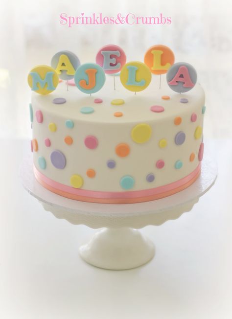 polka dot cake for girl Funfetti Cake Mix Recipes, Polka Dot Cake, Dora Cake, Dot Cake, Polka Dot Cakes, 13 Birthday Cake, Elegant Birthday Cakes, 2 Birthday Cake, Simple Cake Designs