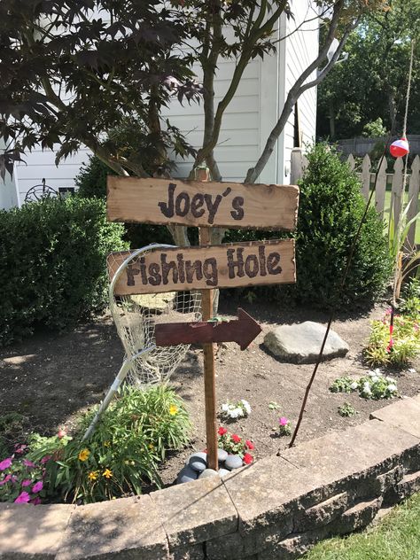 Fishing hole sign for a fishing themed party Bass Fishing Party Ideas, Fishing Photo Booth, Fishing Themed Party, Fishing Birthday Party Boys, Levi Birthday, Gone Fishing Party, Fishing Party Decorations, Fishing Theme Party, Fishing Themed Birthday Party