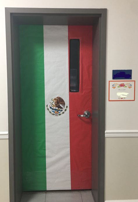 International night themed classroom door decor. Celebrating the country of Mexico. Mexico Classroom Door, Mexican Doors, Classroom Door Decor, Room Parent, Christmas Classroom Door, Classroom Doors, Parents Room, Door Decorations Classroom, Themed Classroom