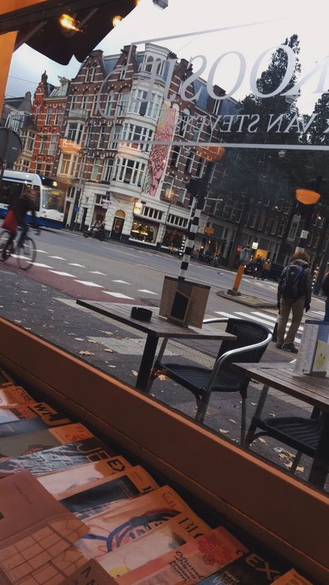 Coffee shop hot chocolate city europe autumn vibes travel aesthetic netherlands dutch amsterdam Amsterdam Coffee Shop Aesthetic, Aesthetic Netherlands, Europe Autumn, Amsterdam Coffee Shop, City Europe, Chocolate City, Coffee Shop Aesthetic, Afternoon Coffee, Shop Aesthetic