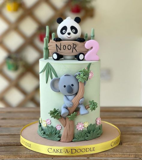 CakeaDoodle By NimithaMoideen on Instagram: “Panda and Koala. Express it with a cake @cakeadoodle.qa . #cakes #cake #cakedecorating ##birthdaycake #cakestagram #cupcakes #chocolate…” Cakes Animals, Panda And Koala, Koala Cake, Kids Party Desserts, Jungle Safari Cake, Spongebob Birthday Cake, Doodle Cake, Bolo Panda, Cat Cake Topper