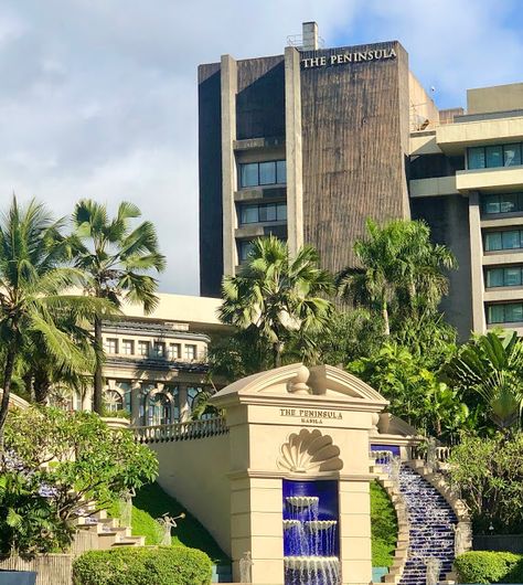 The Peninsula Manila, Philippines Hotel, Hotel Philippines, Vietnam Ho Chi Minh, Peninsula Hotel, Hawaii Food, Ancient Greek Architecture, Hotel Building, Sistine Chapel