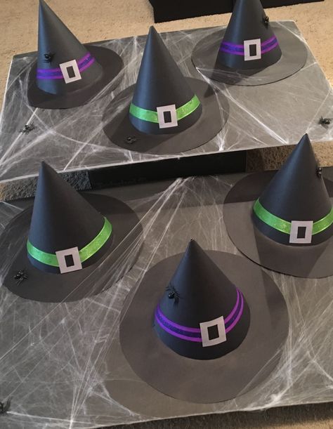 ~Witch Hat Ring Toss ~ made this for the Halloween Party Halloween Party Preschool, Witch Hat Toss, Halloween Ring Toss, Juegos Halloween, Witch Hat Ring Toss, Kindergarten Halloween Party, Preschool Halloween Party, Halloween Carnival Games, Leadership Ideas