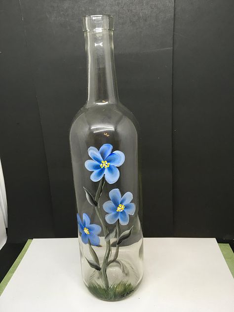 Bottles Hand Painted Vintage White Daisies and Blue Flowers Wedding Table Decor Centerpiece Unique Glassware Clear, Centerpiece Unique, Bottle Chimes, Blue Flowers Wedding, Flowers Wedding Table, Friends Crafts, Pebeo Paint, Blue Wine Bottles, Painted Glass Bottles