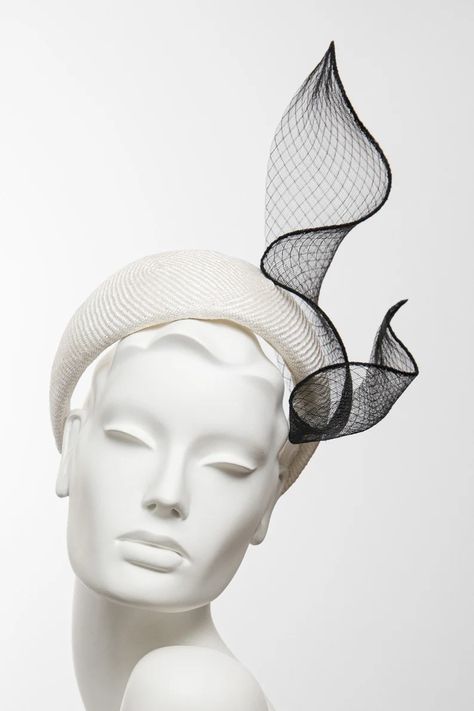 Schiaparelli Hat, Hat Boutique, Royal Garden Party, Unusual Hats, Fascinator Hats Diy, Hat Inspiration, Groom And Bride, Royal Ascot Hats, Shade Card