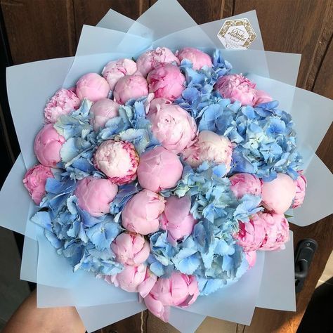 Wedding Diary, Roses Peonies, Blue Peonies, Gorgeous Flowers, No Rain, Beautiful Flower Arrangements, Luxury Flowers, Flower Bouquet Wedding, Fairytale Wedding