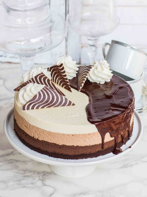 Triple Chocolate Cheesecake - Tatyanas Everyday Food Chocolate Cheesecake Decoration Ideas, Chocolate Cheesecake Decoration, Chocolate Lovers Cheesecake, Triple Chocolate Cheesecake Recipe, Ultimate Chocolate Cheesecake, Baked White Chocolate Cheesecake, 20 Cake, Dessert Cheesecake, Triple Chocolate Cheesecake