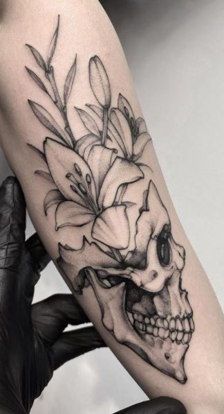 Skull With Lily Tattoo, Floral Palm Tattoo, Masculine Lily Tattoo, Skull And Lily Tattoo, Lily Tattoo Design For Men, Mens Lily Tattoo, Lilly Sleeve Tattoo, Lily Skull Tattoo, Lilly Tattoo Men