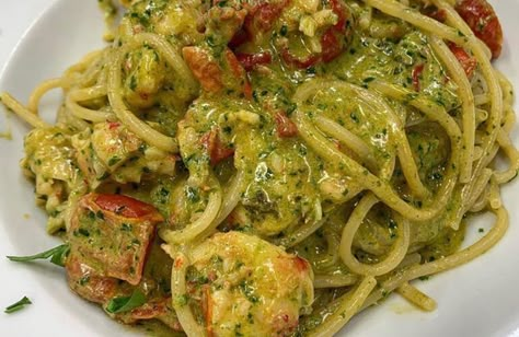 Pesto Genovese Pasta, Pasta Genovese, Molecular Gastronomy Recipes, Pasta Alla Carbonara, Italian Cuisine Recipe, Pasta Al Pesto, Pesto Pasta Recipes, Pasta Italiana, Pasta Fresca