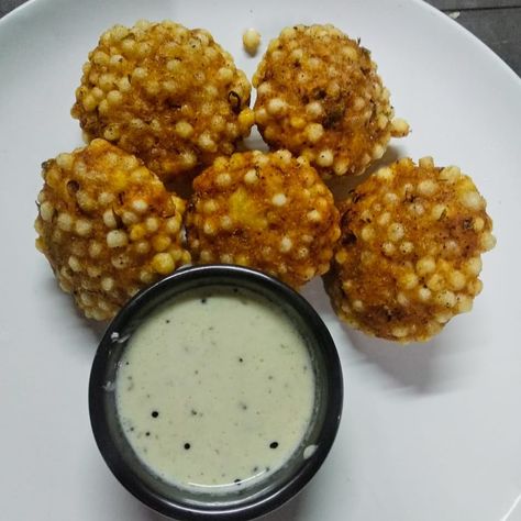 Shabudana vada Food Snack, Krishna, Cooking Recipes, Snacks, Quick Saves