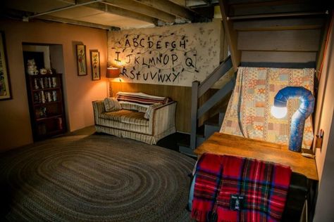 Check Into The Upside Den, A Stranger Things-Inspired Airbnb In Missouri, For An Unforgettable Adventure Stranger Things School, Cement Steps, 80s House, 80s Decor, Watch Stranger Things, Cozy Basement, School Decor, Stranger Things Aesthetic, Stranger Things Season