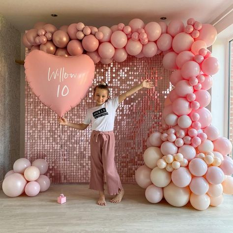 Pink Shimmer Wall, Backdrop Panels, Girls 3rd Birthday, Deco Ballon, Minnie Birthday Party, Birthday Party Design, Sequin Backdrop, Shimmer Wall, Birthday Balloon Decorations