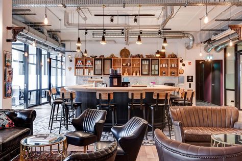 Industrial-inspired coffee bar Coworking Design, Office Coffee Bar, White Office Furniture, Coworking Space Design, Christmas Coffee Bar, European Home, Home Coffee Bar, Co Working Space, European Home Decor