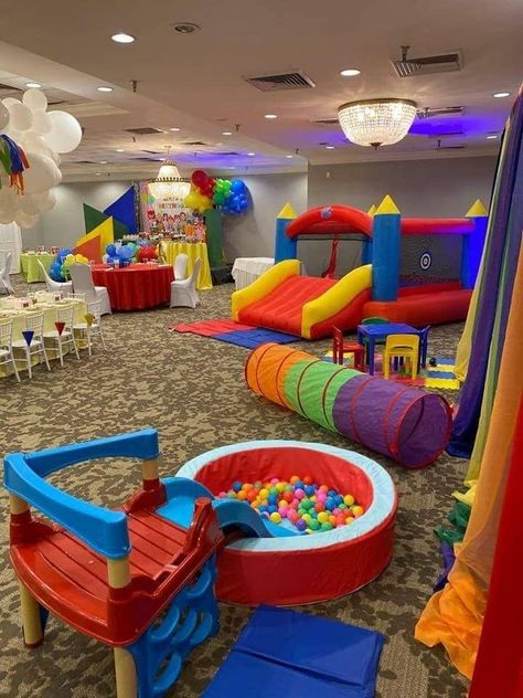 Indoor 2nd Birthday Party Ideas, Party Room Ideas Birthday, Indoor Home Birthday Party Ideas, Soft Play Birthday Party Ideas, Playroom Birthday Party, Toddler Party Activities Indoor, Cocomelon Bedroom Ideas, Indoor 1st Birthday Party Ideas, Birthday Party Play Area