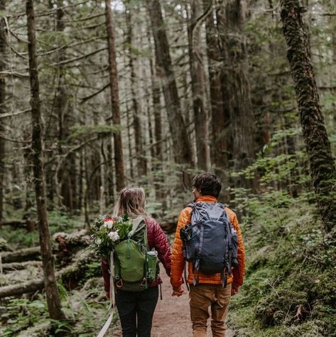 Hiking Couple, Diablo Lake, Pnw Elopement, Lake Elopement, Hiking Photos, Cascades National Park, Outdoorsy Couple, Adventurous Wedding, Cascade National Park