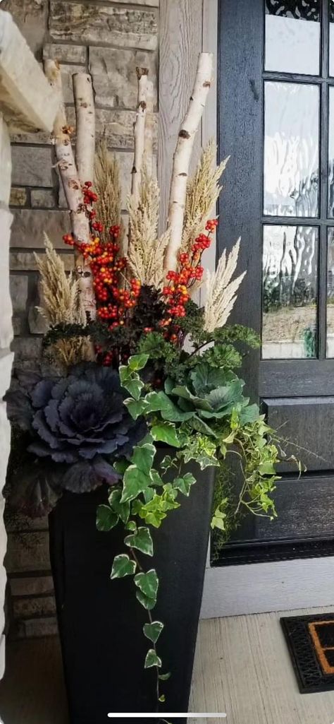 Fall Outdoor Planter Ideas Artificial, Thanksgiving Planters Outdoor, Fall Porch Planter Ideas, Porch Planter Ideas, Winter Pots, Fall Container Gardens, Fall Containers, Potted Plants Outdoor, Landscaping Inspiration