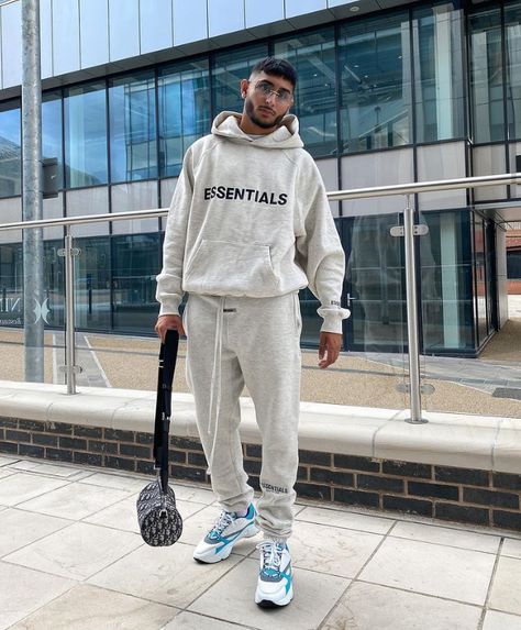 Grey Essentials Hoodie Outfit Men, Grey Essentials Hoodie Outfit, Essentials Hoodie Outfit Men, Essentials Hoodie Men, Tracksuit Couple, Grey Essentials Hoodie, Hoodie Men Outfit, Essentials Hoodie Outfit, Men Ootd