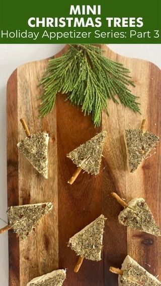 Laughing Cow Cheese Appetizers, Laughing Cow Trees, Christmas Wine And Cheese Party, Laughing Cow Christmas Tree, Laughing Cow Cheese Recipes, Easy Holiday Appetizers, Cheese Tree, Farmer Recipes, Cheese Christmas