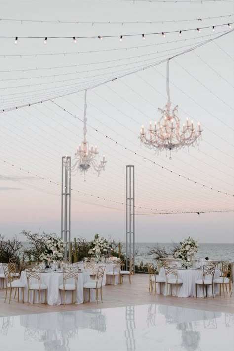 📸: Efege 📋: Karla Casillas & Co. 💐: The Main Event Cabo 📍: Solaz, A Luxury Collection Resort Los Cabos Los Cabo’s Wedding, Mexico Wedding Reception, Vibey Wedding, Cabo Wedding Venues, Luxury Beach Wedding, Mexico Wedding Venues, Wedding Table Styling, Cooper Wedding, Mexico Wedding Venue