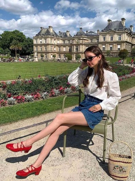 60+ Elevated Mary Jane Shoes Outfit Ideas [2023] To Rock The Iconic Shoes Outfits With Mary Janes, Red Heels Outfit, Shoes Outfit Ideas, Mary Jane Outfit, Mary Janes Outfit, Red Shoes Outfit, Workout Girls, Mary Jane Shoes Outfit, Flat Shoes Outfit