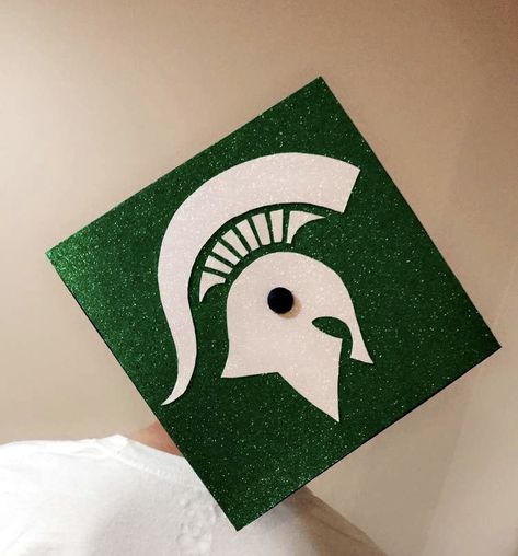 Michigan State Graduation Cap #michigan #michiganstate #graduation #graduationcap University Of Michigan Grad Party Ideas, Msu Vs Michigan Party, Michigan Grad Cap, Michigan State Graduation Pictures, University Of Michigan Crafts, Green Graduation Cap, Graduation Things, Michigan Tech, Grad Cap Decorated