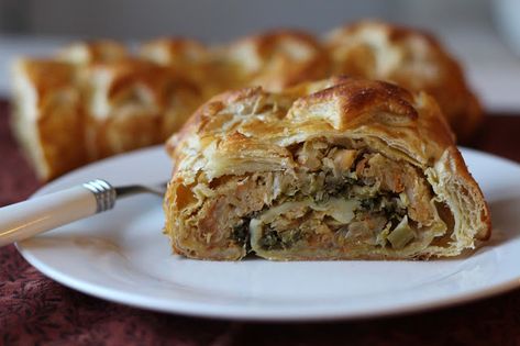 Vegetable Strudel, Winter Vegetable, Puff Pastry Crust, Puff Pastry Filling, Winter Vegetables, Cheese Rolling, Pastry Crust, Puff Pastry Sheets, Glass Baking Dish