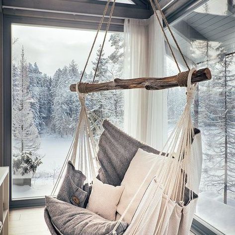 Hammock Diy, Diy Hammock Chair, Hammock In Bedroom, Attic Ideas, Diy Hammock, Hanging Beds, Hanging Furniture, Hanging Hammock Chair, Hanging Hammock